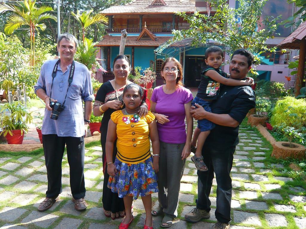 Southcanal Holidays Alappuzha Exterior photo